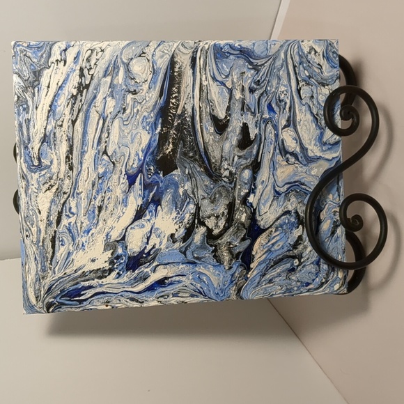 One of a kind, signed paint pour picture. Dark blue, lt blue, white, black. 8x10 - Picture 2 of 6